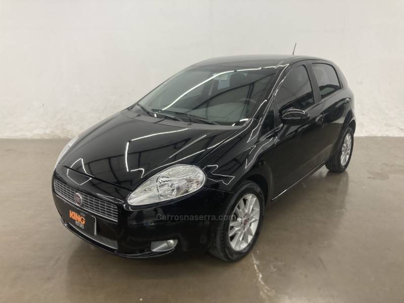 FIAT - PUNTO - 2011/2012 - Preta - R$ 33.900,00