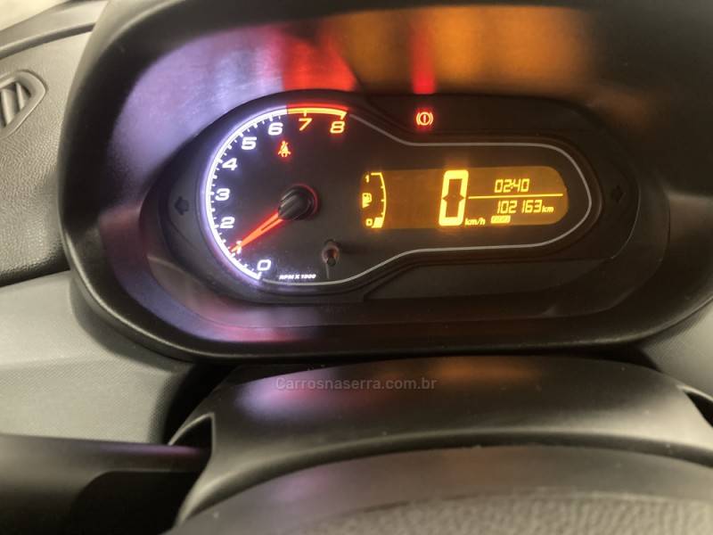 CHEVROLET - ONIX - 2020/2020 - Prata - R$ 53.900,00