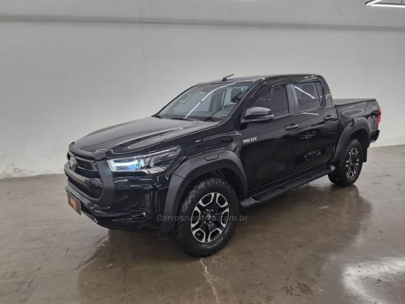 TOYOTA - HILUX - 2021/2021 - Preta - R$ 245.900,00