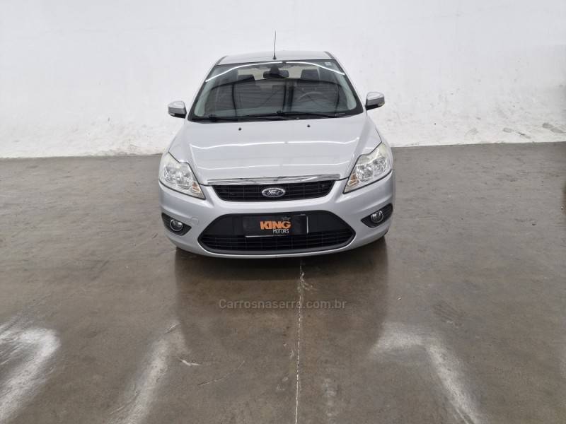 FORD - FOCUS - 2013/2013 - Prata - R$ 43.900,00
