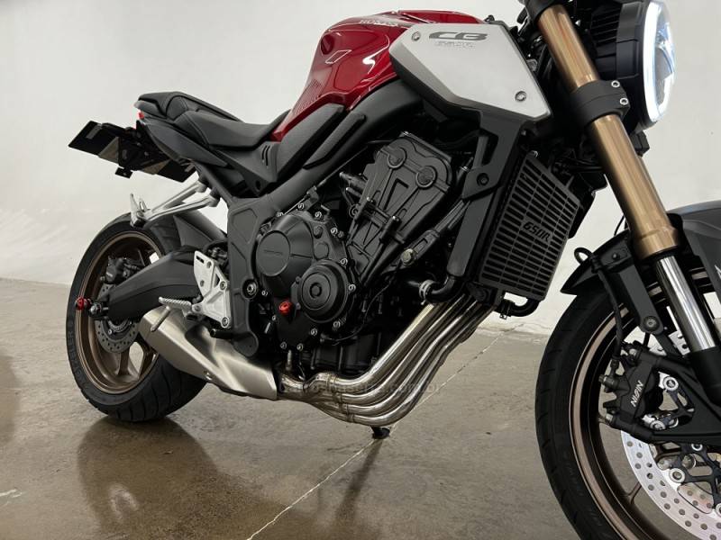 HONDA - CB 650R - 2020/2020 - Vermelha - R$ 50.900,00