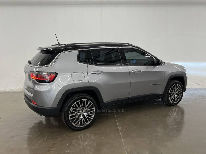 JEEP - COMPASS - 2021/2022 - Prata - R$ 149.900,00