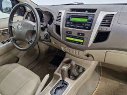 TOYOTA - HILUX SW4 - 2006/2006 - Branca - R$ 99.900,00