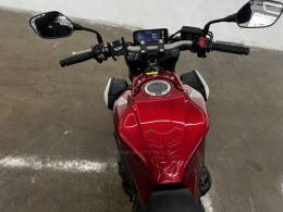 HONDA - CB 650R - 2020/2020 - Vermelha - R$ 50.900,00