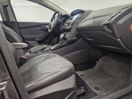 FORD - FOCUS - 2017/2018 - Cinza - R$ 79.900,00