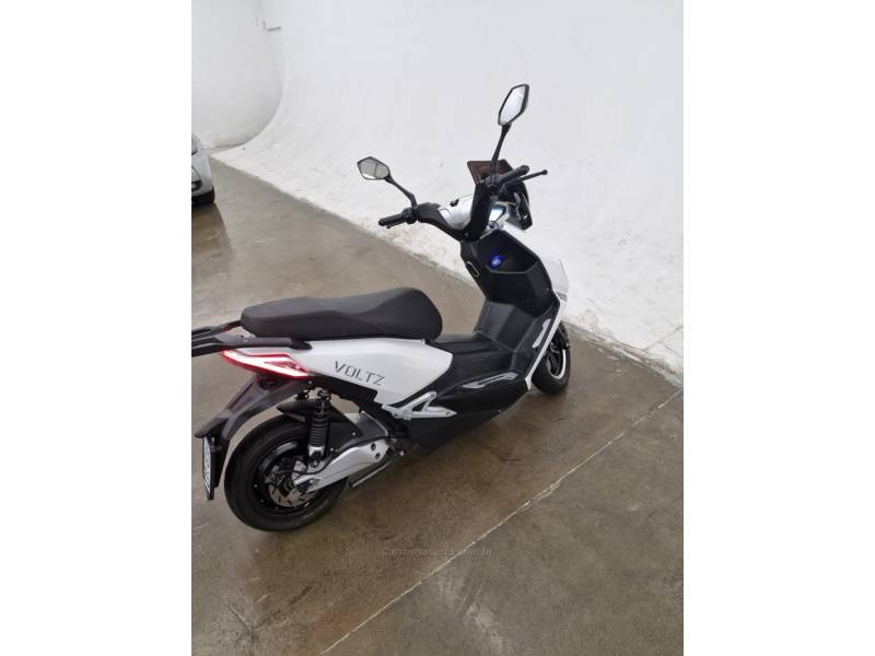 VOLTZ - EV01 - 2022/2021 - Branca - R$ 13.900,00