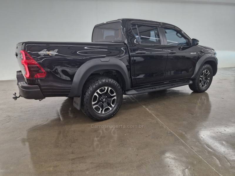 TOYOTA - HILUX - 2021/2021 - Preta - R$ 245.900,00
