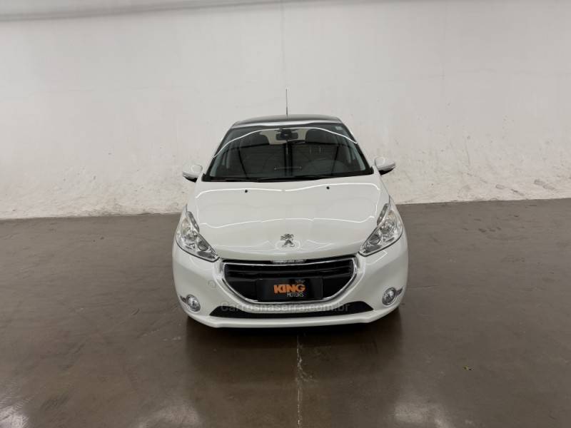PEUGEOT - 208 - 2014/2014 - Branca - R$ 45.900,00