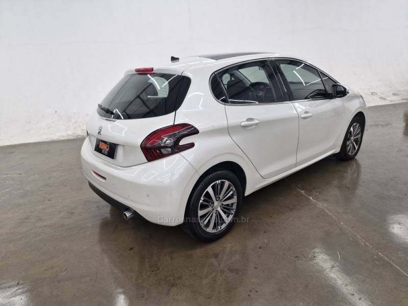 PEUGEOT - 208 - 2016/2017 - Branca - R$ 59.900,00