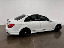 MERCEDES-BENZ - C 200 - 2013/2014 - Branca - R$ 89.900,00