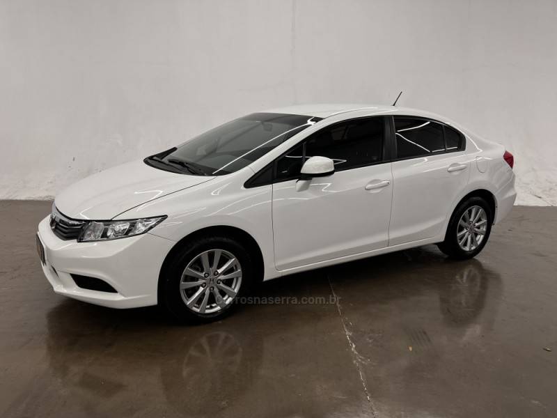 HONDA - CIVIC - 2012/2013 - Branca - R$ 66.900,00