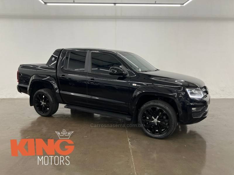 VOLKSWAGEN - AMAROK - 2020/2021 - Preta - R$ 195.900,00