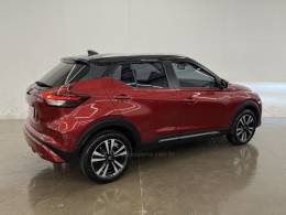 NISSAN - KICKS - 2023/2024 - Vermelha - R$ 129.900,00