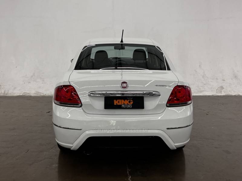 FIAT - LINEA - 2014/2015 - Branca - R$ 34.900,00