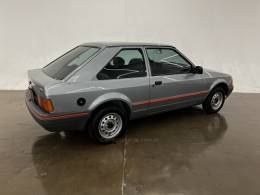 FORD - ESCORT - 1994/1994 - Cinza - R$ 25.900,00