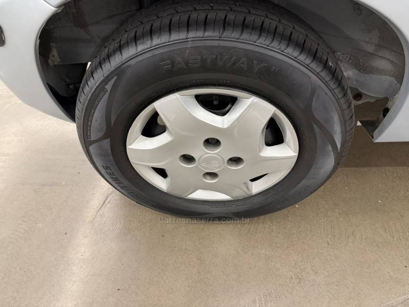 CHEVROLET - CELTA - 2009/2010 - Prata - R$ 25.900,00