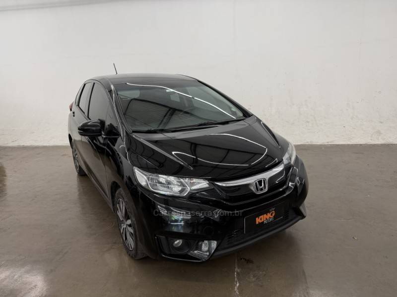 HONDA - FIT - 2015/2016 - Preta - R$ 65.900,00