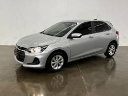 CHEVROLET - ONIX - 2021/2022 - Prata - R$ 82.900,00