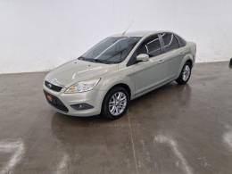FORD - FOCUS - 2010/2011 - Prata - R$ 41.900,00