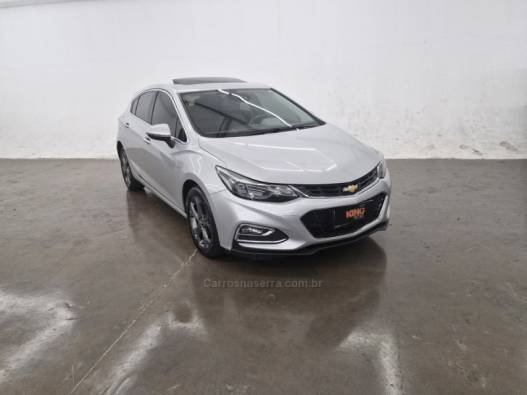 CHEVROLET - CRUZE - 2018/2019 - Prata - R$ 109.900,00