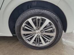 PEUGEOT - 208 - 2016/2017 - Branca - R$ 59.900,00
