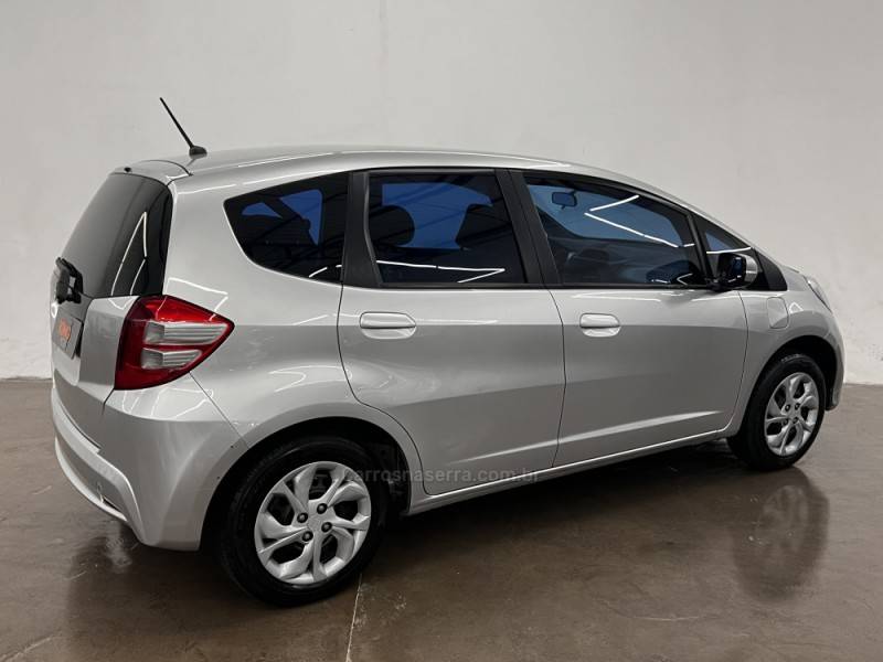 HONDA - FIT - 2012/2013 - Prata - R$ 45.900,00