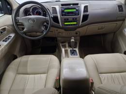 TOYOTA - HILUX SW4 - 2006/2006 - Branca - R$ 99.900,00