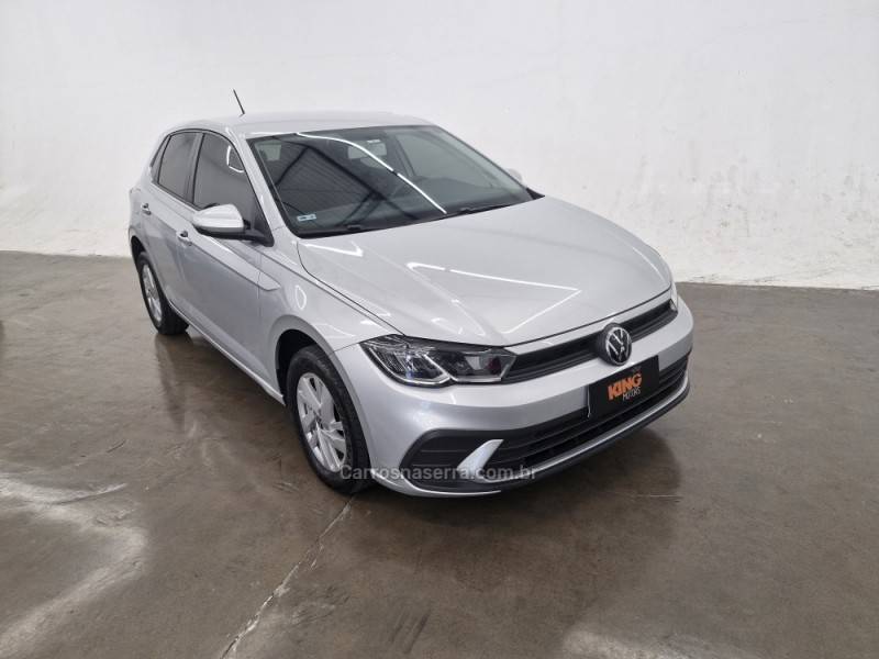 VOLKSWAGEN - POLO - 2024/2024 - Prata - R$ 82.900,00
