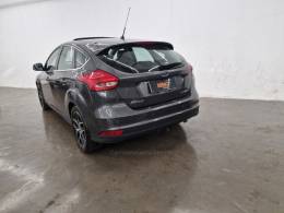 FORD - FOCUS - 2017/2018 - Cinza - R$ 79.900,00