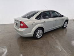 FORD - FOCUS - 2010/2011 - Prata - R$ 41.900,00