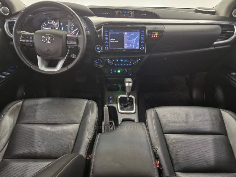 TOYOTA - HILUX - 2021/2021 - Preta - R$ 245.900,00