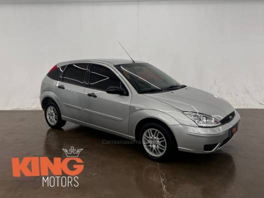 FORD - FOCUS - 2006/2006 - Prata - R$ 23.900,00