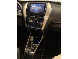 TOYOTA - YARIS - 2019/2020 - Prata - R$ 84.900,00