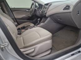 CHEVROLET - CRUZE - 2018/2019 - Prata - R$ 109.900,00