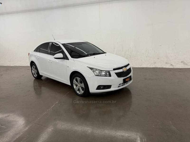 CHEVROLET - CRUZE - 2013/2013 - Branca - R$ 56.900,00