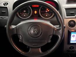 RENAULT - MÉGANE - 2008/2009 - Preta - R$ 30.900,00