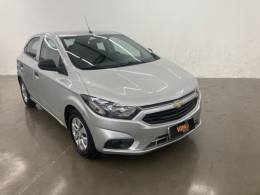 CHEVROLET - ONIX - 2020/2020 - Prata - R$ 53.900,00