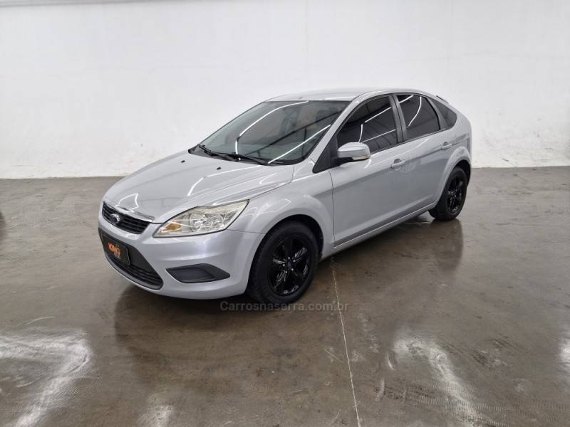 FORD - FOCUS - 2009/2009 - Prata - R$ 37.900,00
