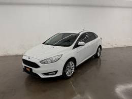 FORD - FOCUS - 2017/2018 - Branca - R$ 59.900,00