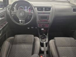 VOLKSWAGEN - SPACE CROSS - 2013/2014 - Prata - R$ 56.900,00