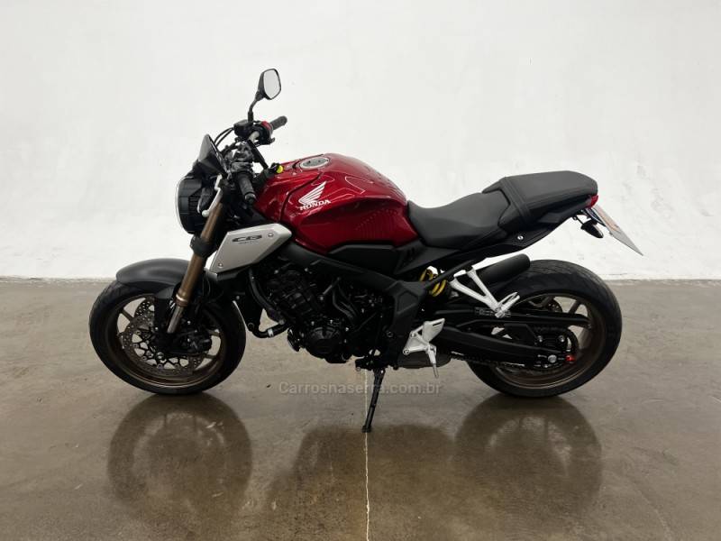 HONDA - CB 650R - 2020/2020 - Vermelha - R$ 50.900,00