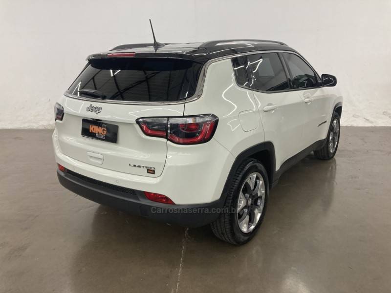 JEEP - COMPASS - 2017/2018 - Branca - R$ 99.900,00