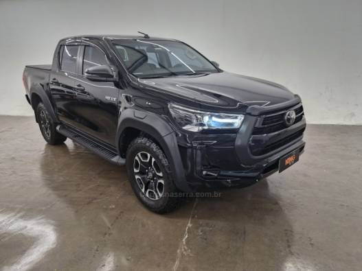 TOYOTA - HILUX - 2021/2021 - Preta - R$ 245.900,00