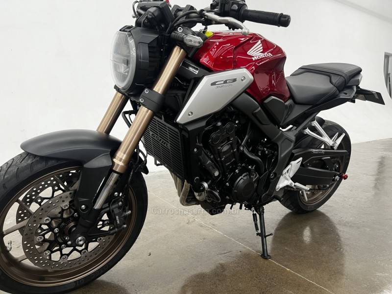 HONDA - CB 650R - 2020/2020 - Vermelha - R$ 50.900,00