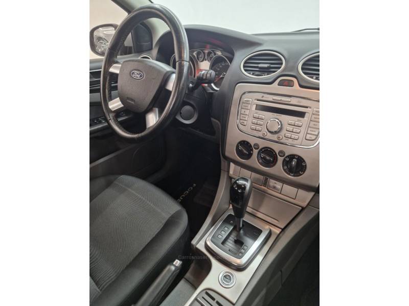 FORD - FOCUS - 2013/2013 - Prata - R$ 43.900,00