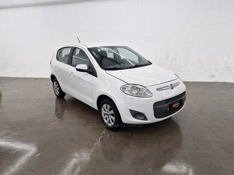 FIAT - PALIO - 2017/2017 - Branca - R$ 39.900,00