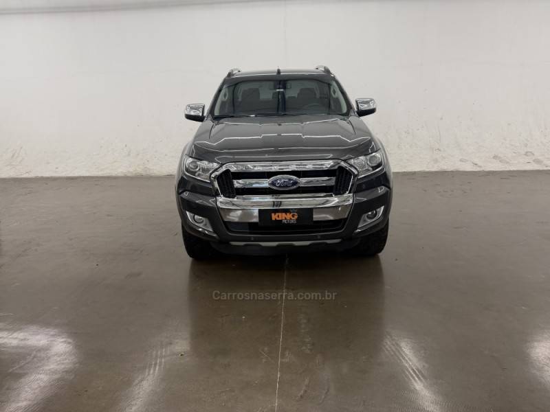 FORD - RANGER - 2016/2017 - Cinza - R$ 142.900,00
