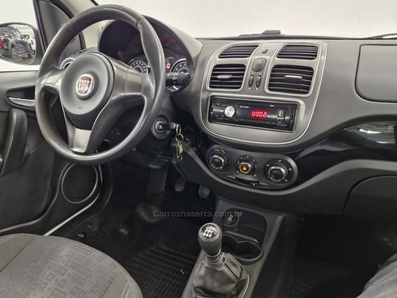 FIAT - PALIO - 2017/2017 - Branca - R$ 39.900,00